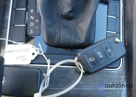 2017 Volkswagen Passat 1.8T Se from USA, damaged, VIN 1VWBT7A35HC014209